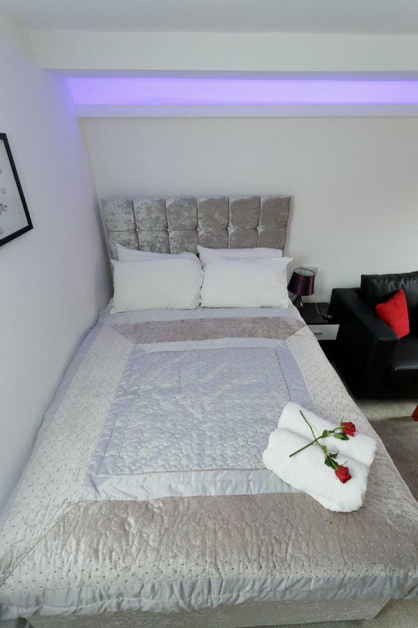 Clifton Bespoke Serviced Apartments Leeds  Exterior photo